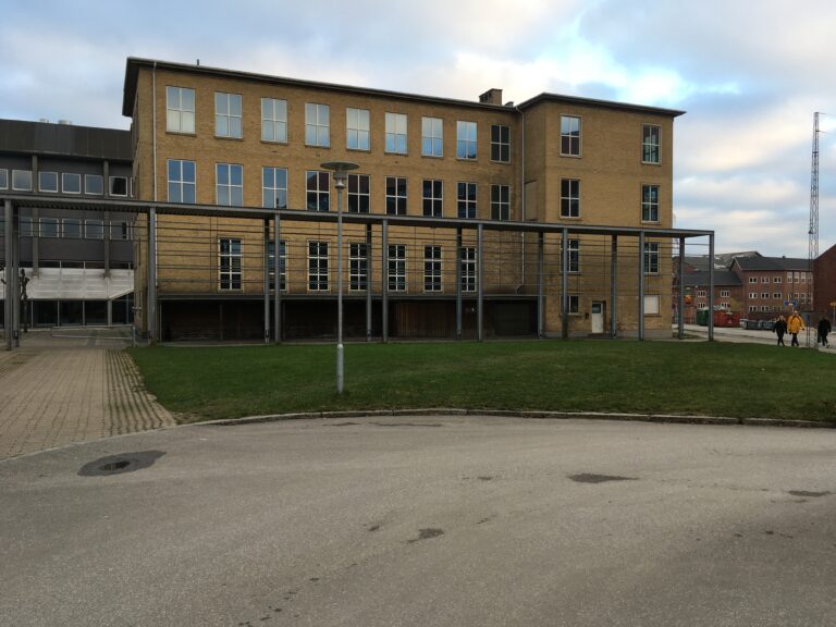 Århus universitet nedbrydning